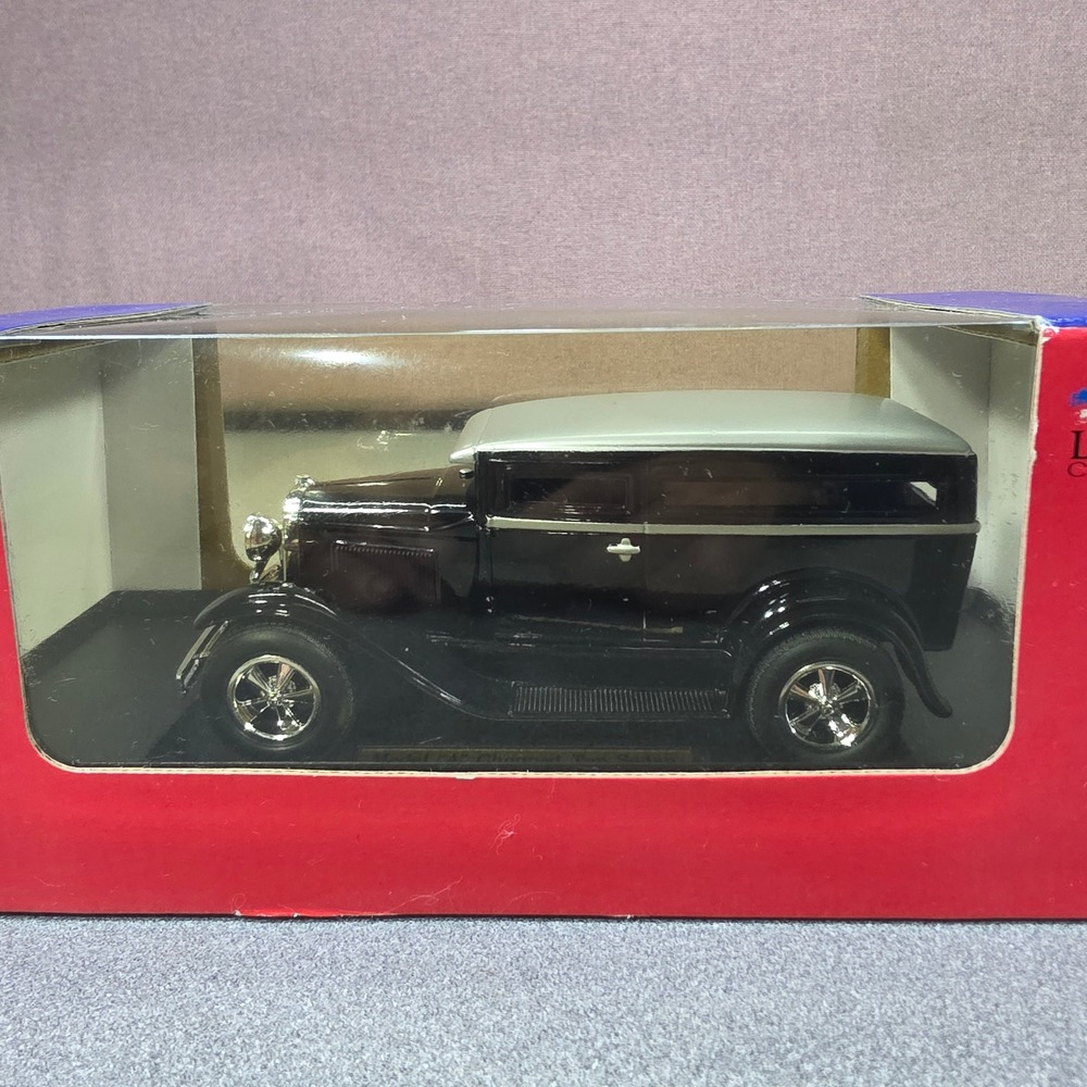 Liberty Classics Model A Chopped Top Sedan 1/25 Black New Die-Cast Metal